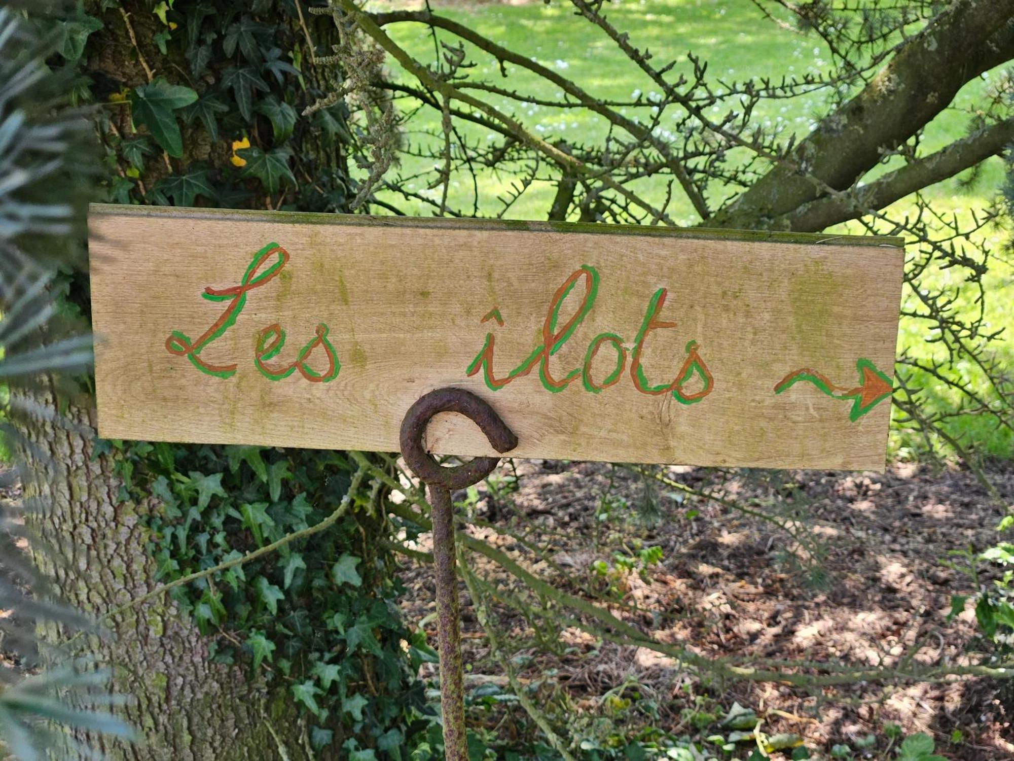 Le Clos Du Clocher Gueudecourt ภายนอก รูปภาพ